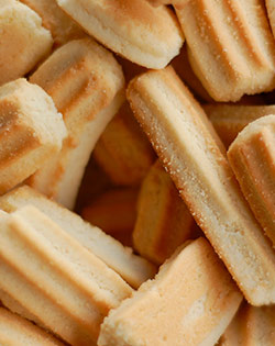 PEANUT BUTTER TEETHING BISCUITS
