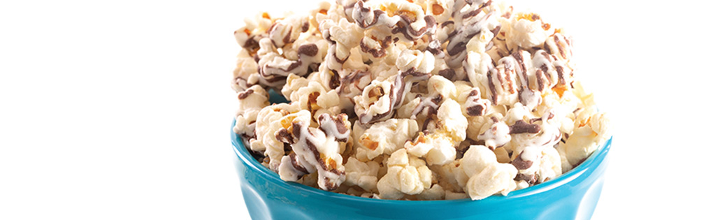 CHOCOLATE-DRIZZLED POPCORN